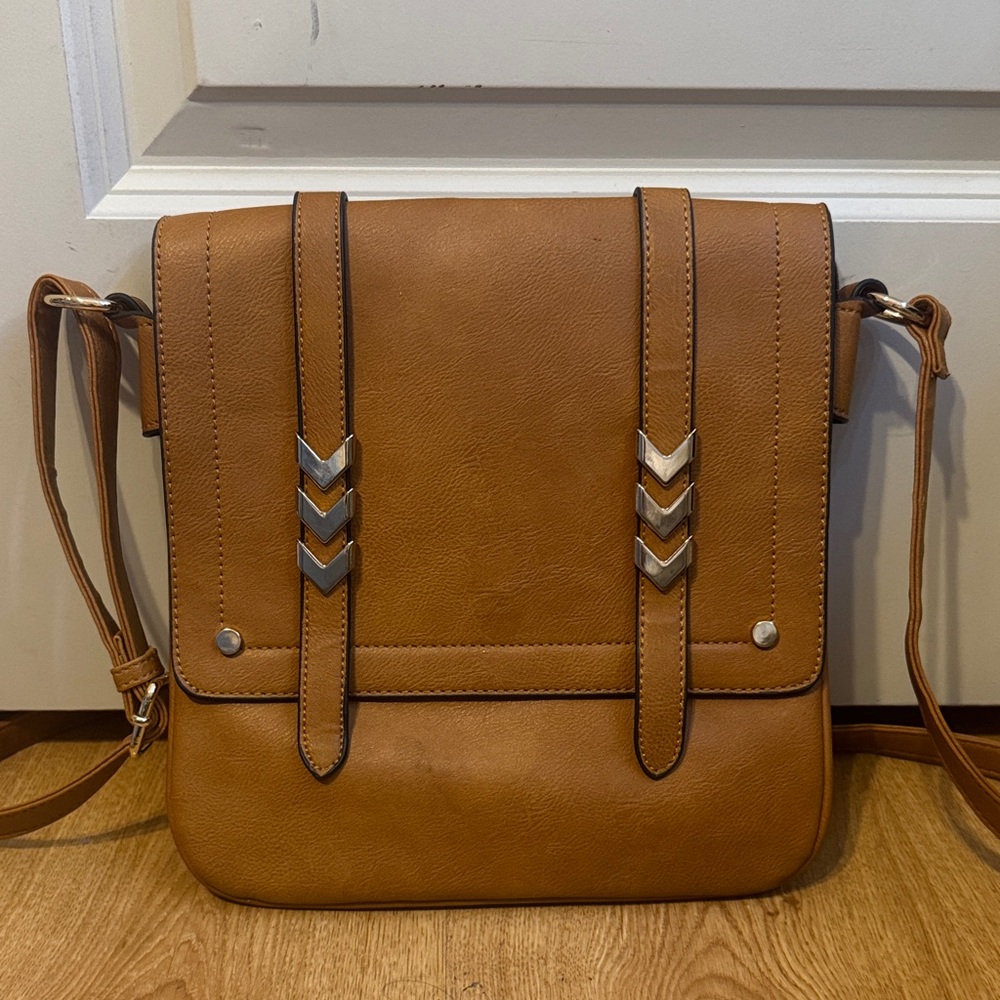 Alyssa Crossbody Bag with Silver Accents